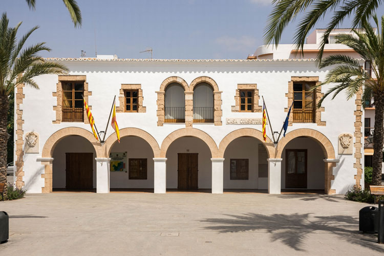 El Ayuntamiento adjudica 190.000 euros en ayudas para mantener el programa Imserso de turismo social
