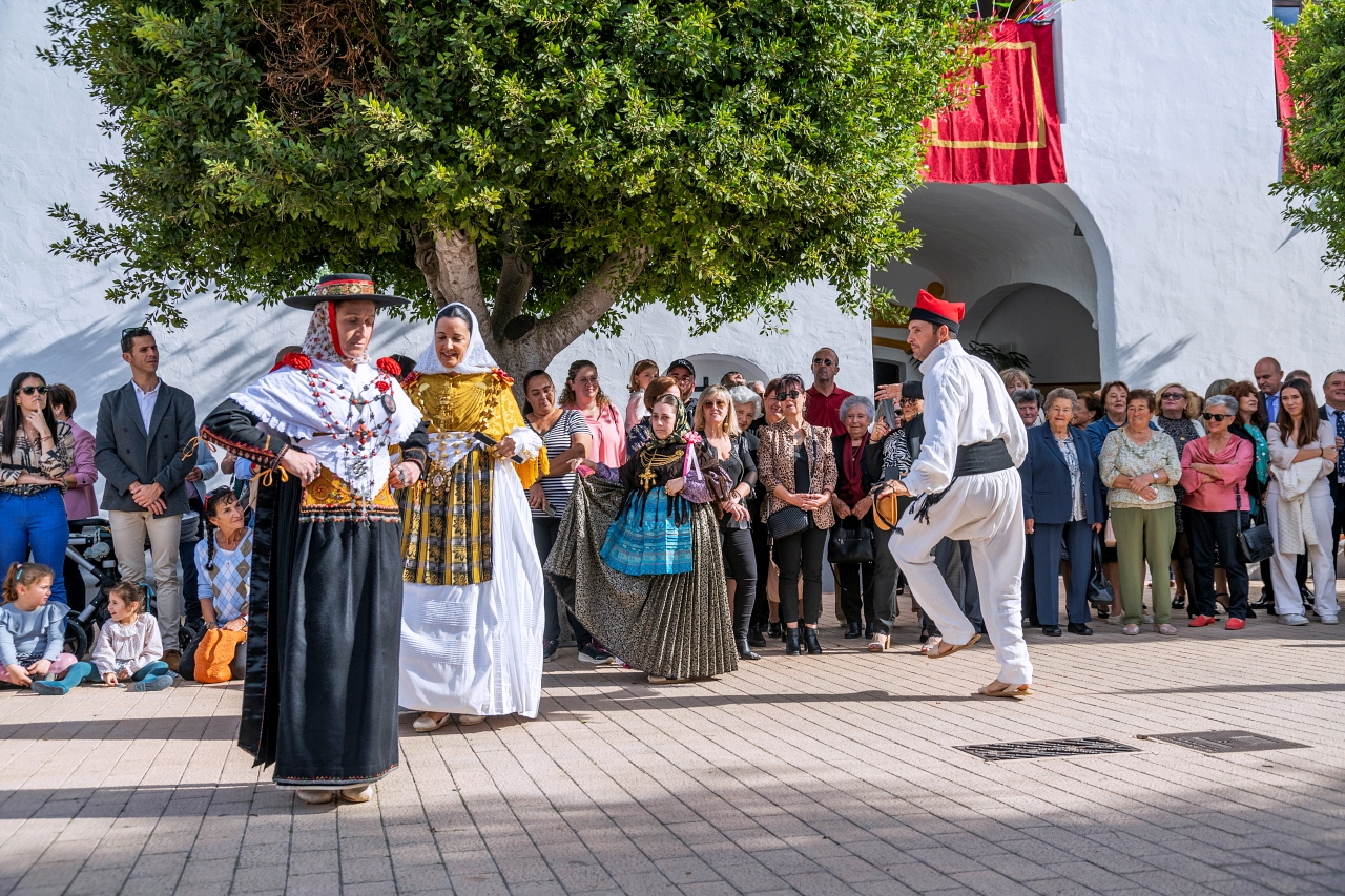 Santa Gertrudis es vesteix de gala per a les seves festes patronals