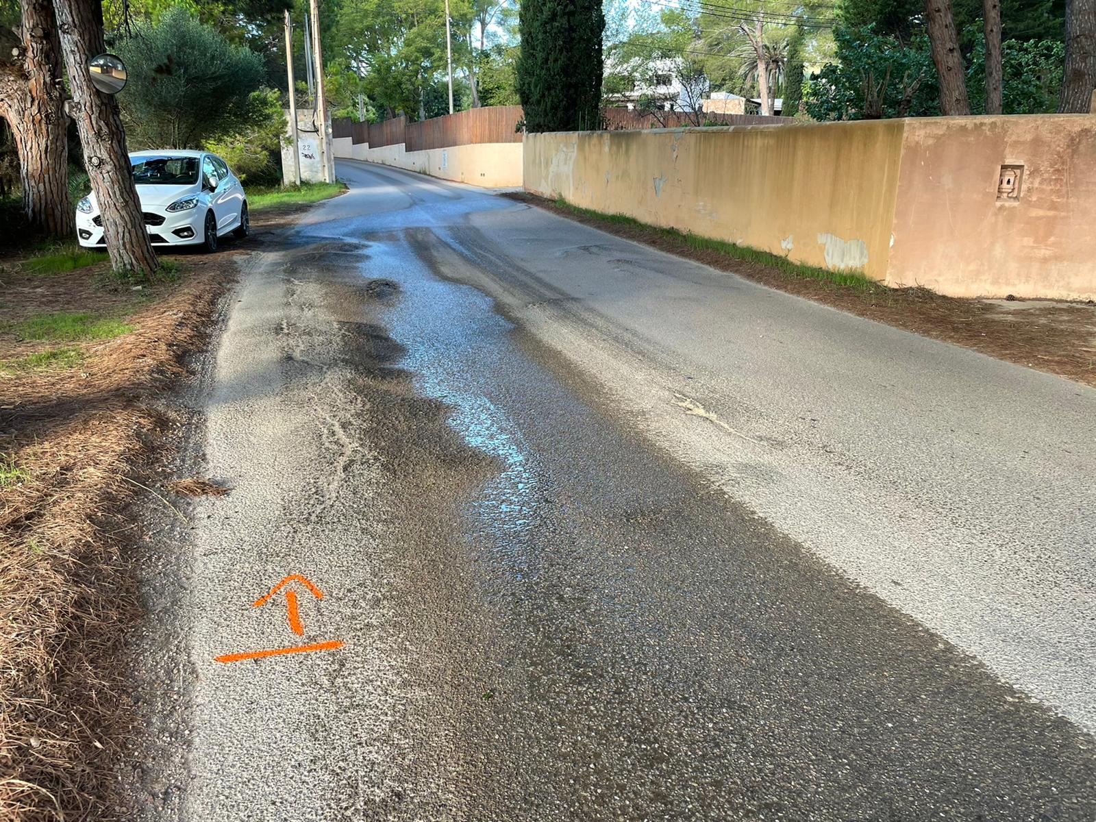Treballs de reasfaltat i millora de la seguretat dels camins des Rafal i del Pont de sa Llosa
