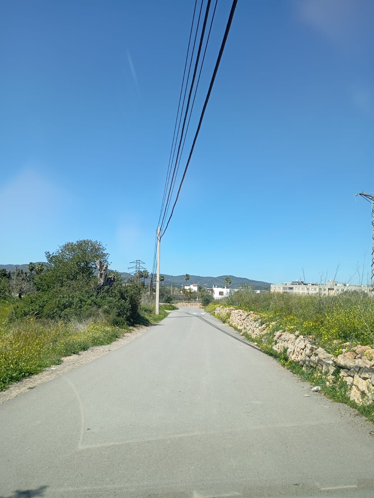 Santa Eulària permetrà als veïns del camí de sa Llavanera la circulació en tots dos sentits