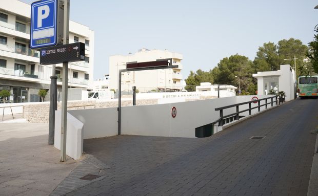 Santa Eulària impulsa la modernització del pàrquing públic del passeig de la Pau amb una inversió de més de 150.000 euros