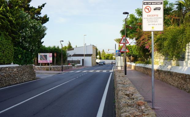Santa Eulària limita el acceso de camiones a la avenida des Cap Martinet de Jesús hasta el próximo 15 de octubre