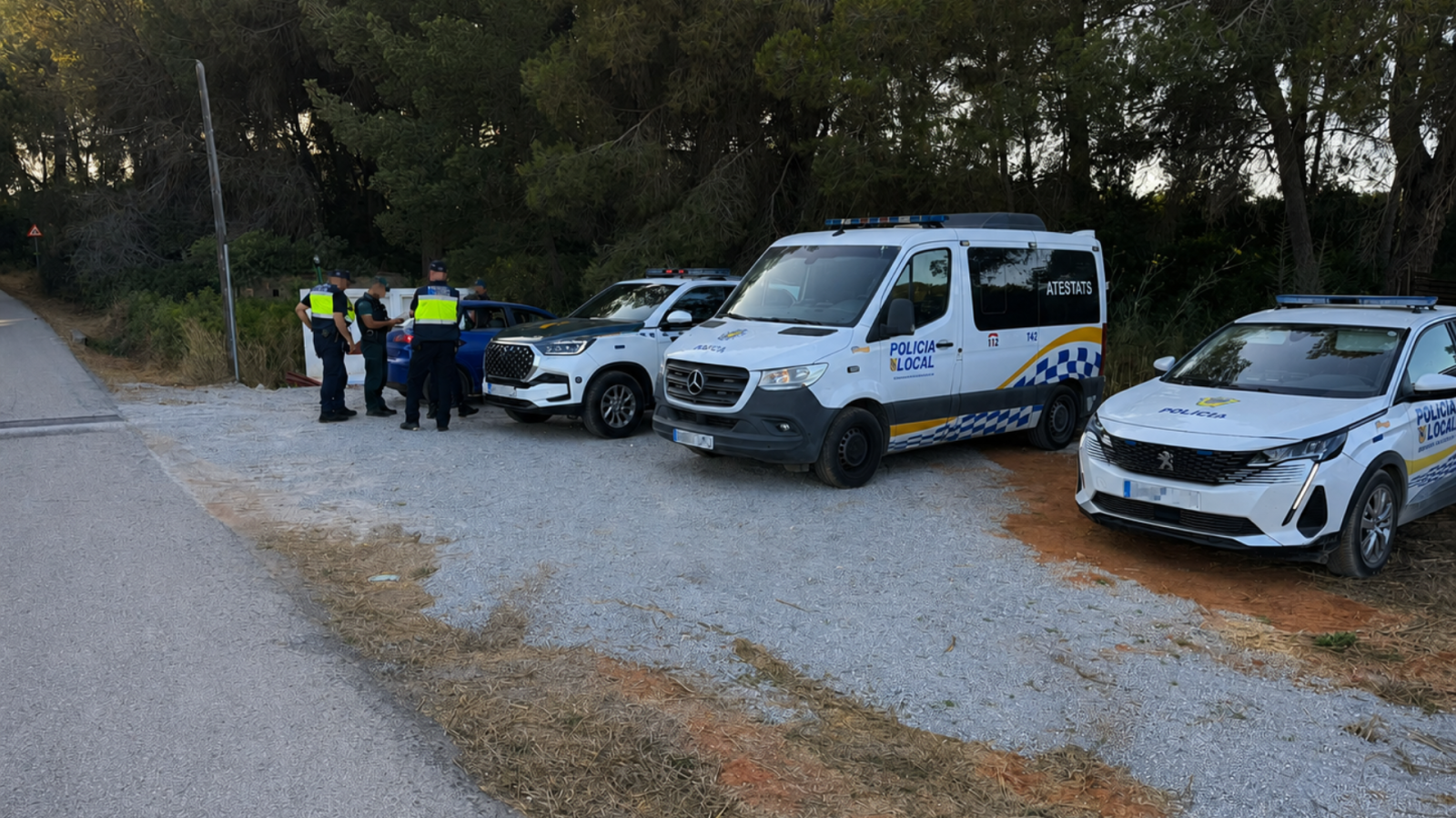 Santa Eulària intensifica la vigilància contra les festes il·legals amb un dispositiu i identifica a 24 vehicles