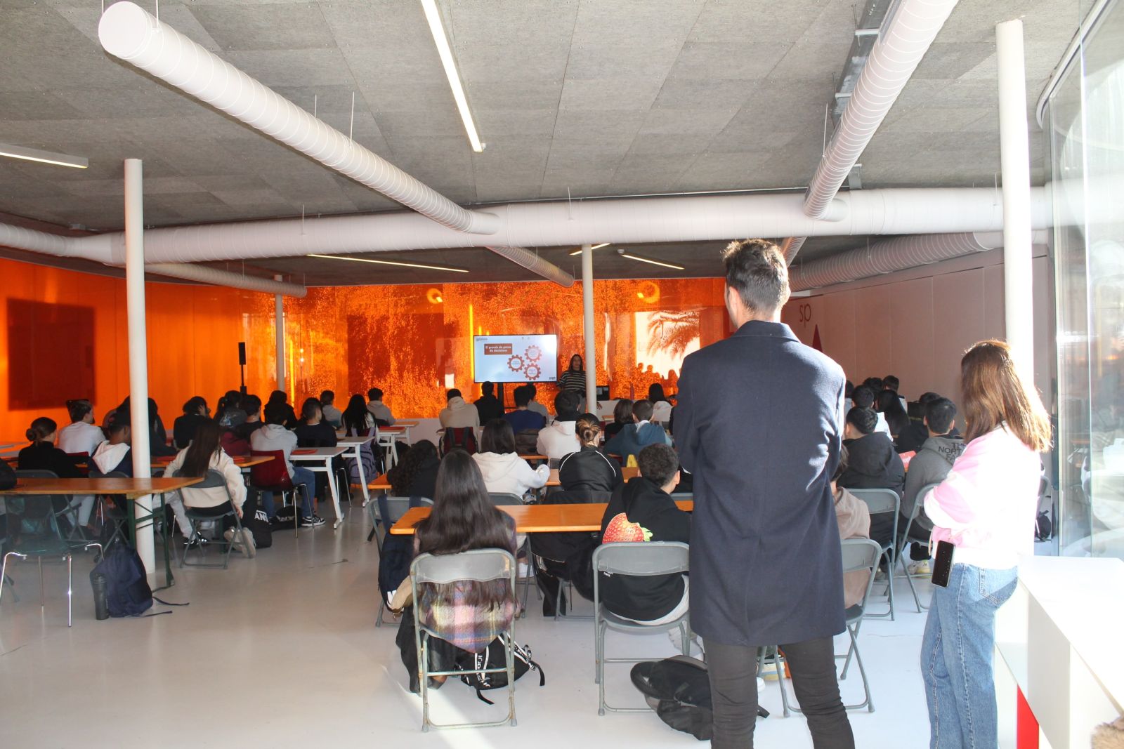 Futúria+ Jove inicia les sessions del seu desè aniversari després d'haver ajudat milers de joves a decidir amb menys incertesa el seu futur professional