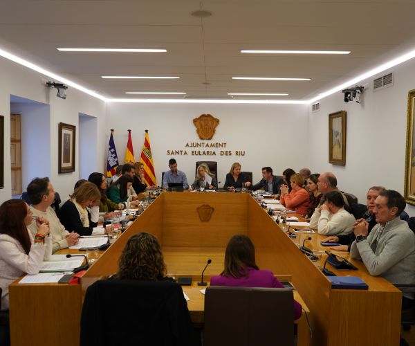 Santa Eulària aprueba reclamar una reforma consensuada del Estatuto Marco del personal sanitario   