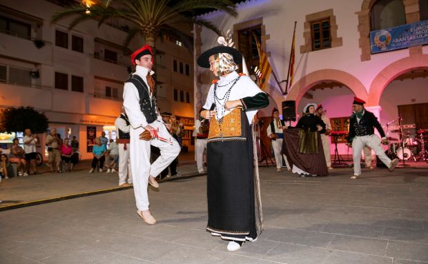 Santa Eulària acull les ‘Ballades d’Estiu’ per acostar el ball pagès a residents i visitants