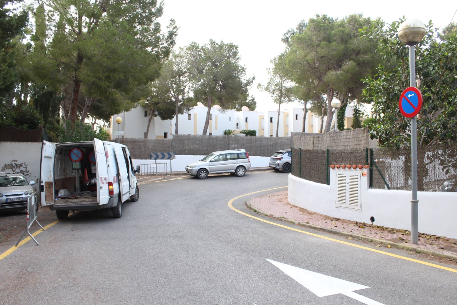 Canvis de direcció en zones de Jesús i Cala Llenya a petició dels vesins i per a millorar la mobilitat i la seguretat