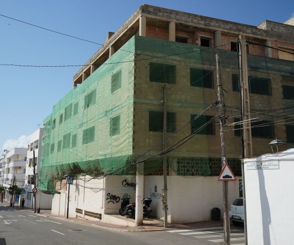 L'Ajuntament impulsarà la construcció de fins a 20 Habitatges a Preu Limitat mitjançant l'adquisició d'un edifici en el centre de Santa Eulària