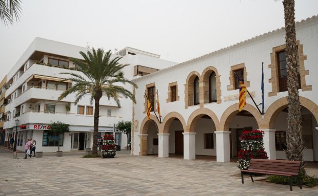 Santa Eulària sanciona amb 251.000 euros dos casos de lloguer turístic il·legal a la urbanització Buenavista i en es Puig d’en Valls