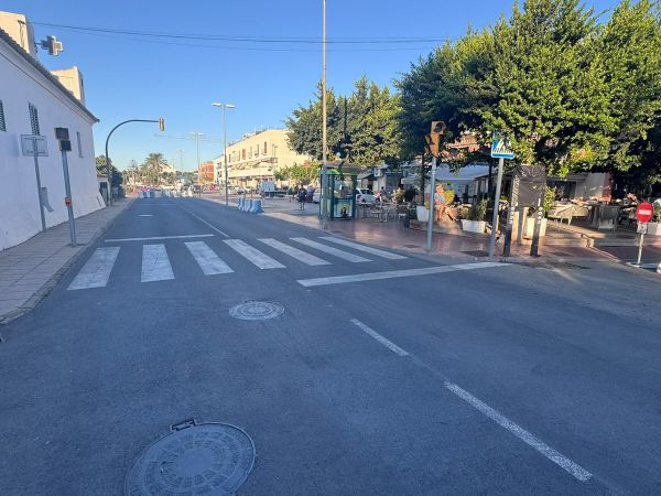 El centre de Jesús recupera el trànsit aquest divendres després de finalitzar la prova pilot de peatonalització