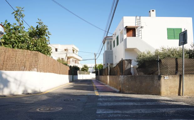 Santa Eulària des Riu ampliarà un tram del carrer Nord de Puig d'en Valls per a millorar la seguretat de vianants