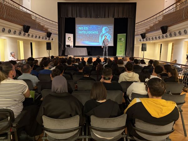 Emprendre, vendre i com aplicar la IA: Ingenion 2026 obre el seu programa de tallers