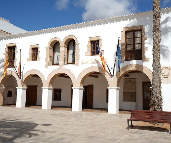 Santa Eulària rebajará por tercera vez el IBI rústico y ampliará las bonificaciones para familias y vivienda