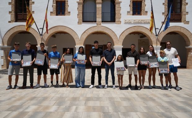 Santa Eulària reconeix a tretze esportistes del municipi pels seus èxits esportius nacionals i internacionals