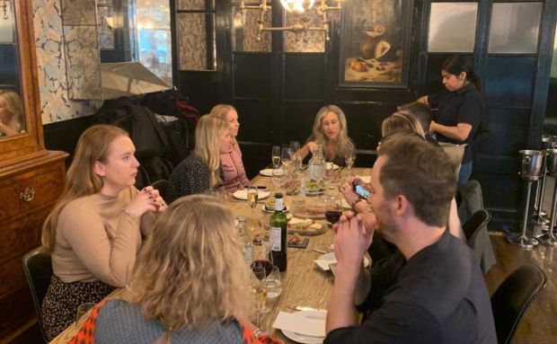 Santa Eulària treballa a Londres amb una desena d'agències per a impulsar-se com a destí preferent entre clients de qualitat però sense oblidar a les generalistes
