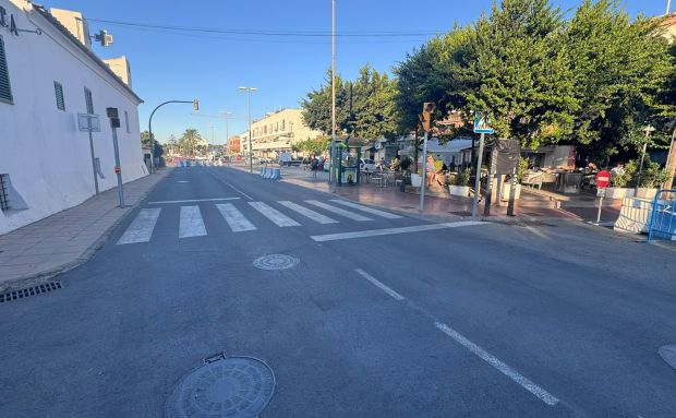 El centre de Jesús recupera el trànsit aquest divendres després de finalitzar la prova pilot de peatonalització