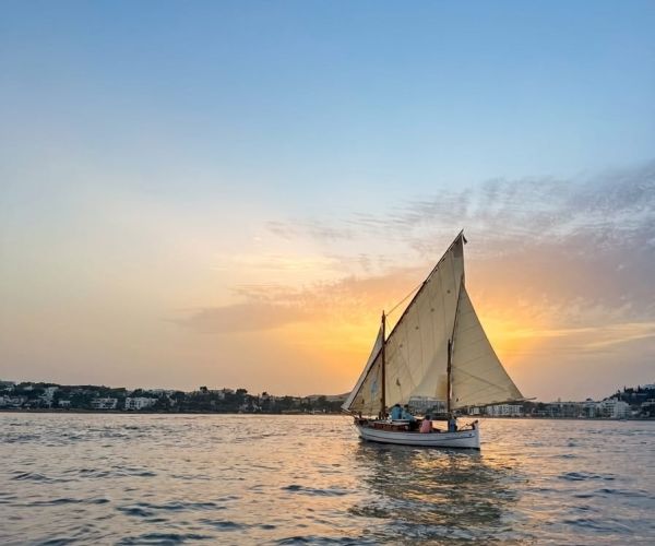Santa Eulària convida a descobrir la vela llatina amb tallers de navegació tradicional
