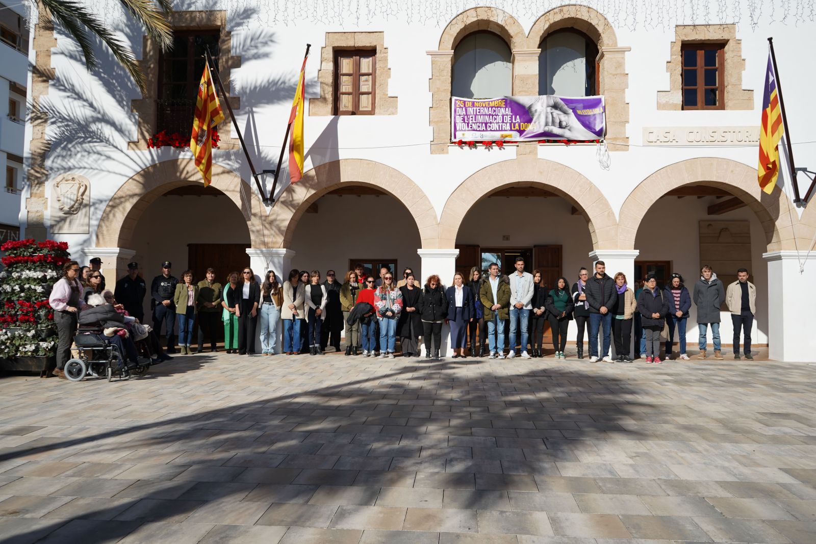 Santa Eulària se suma als actes del Dia Internacional de l'Eliminació de la Violència contra la Dona